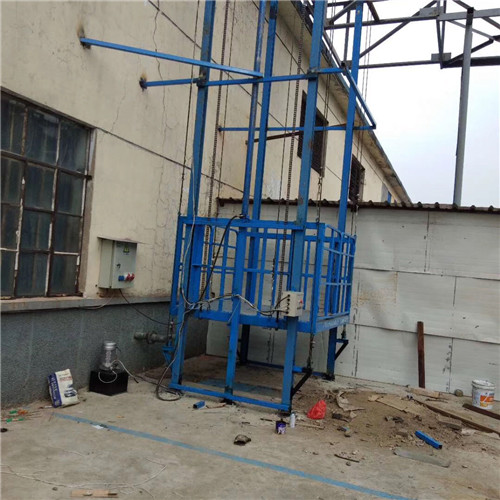 導軌式升降平臺